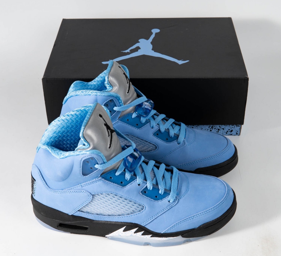 Jordan 5 Retro UNC University Blue